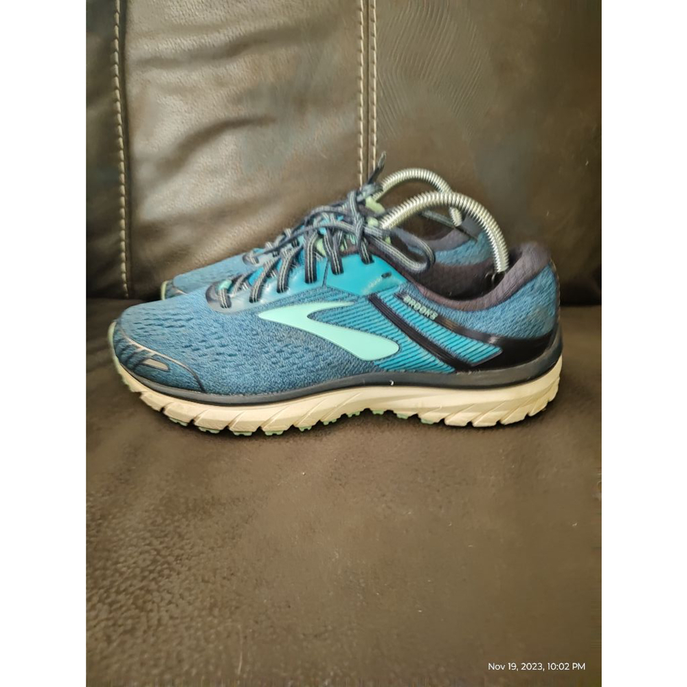 Brooks Adrenaline GTS 18 Mens Size 10 in Great Condition